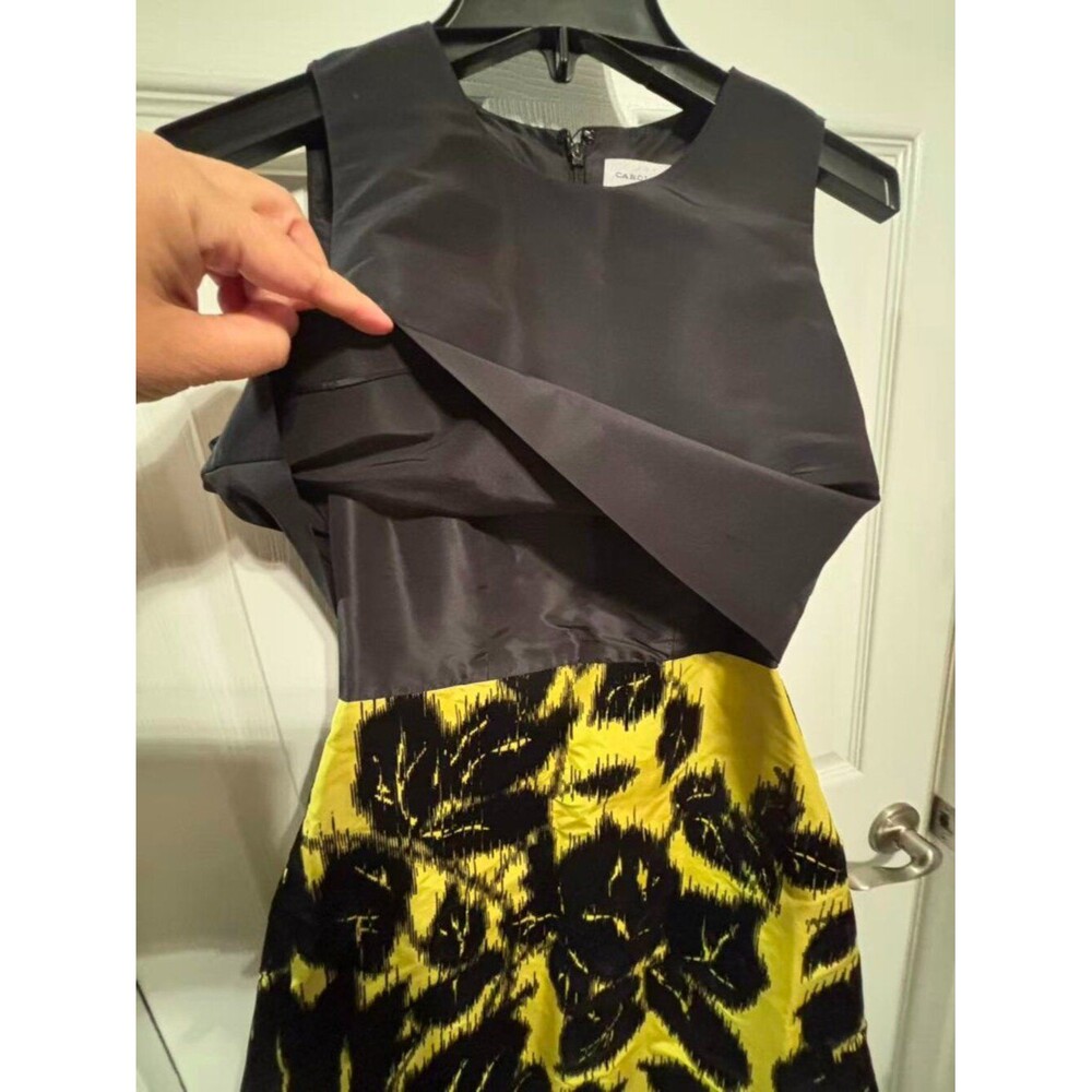 $3,490 Carolina Herrera Sleeveless Tromp L'oeil Dress Size: 4 YELLOW BLACK - Picture 8 of 11